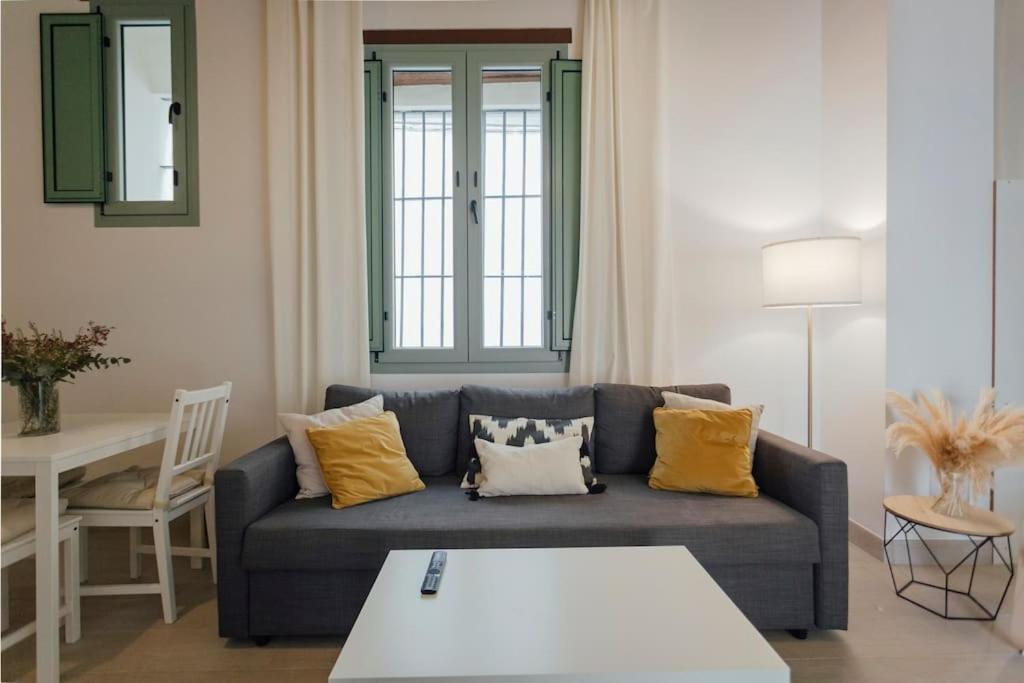 Komodo Gran Poder - Penthouse With Private Pool And Cozy Twin Bedroom Central Apartment Sevilla Exteriér fotografie